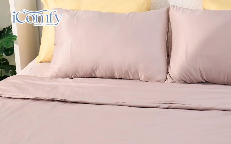 Mách bạn 13 cách bảo quản nệm foam hiệu quả tại nhà 3 Vệ sinh chăn ga định kỳ