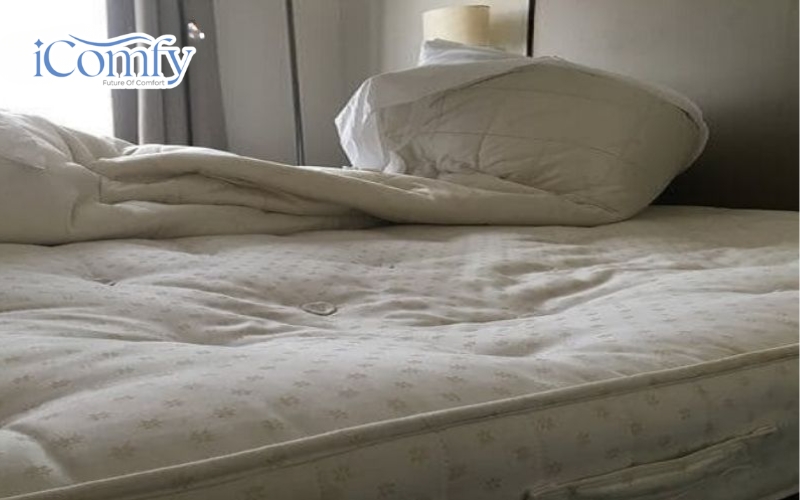 Sau nhiều năm chịu áp lực từ trọng lượng cơ thể mỗi đêm, cấu trúc foam sẽ dần mất khả năng đàn hồi