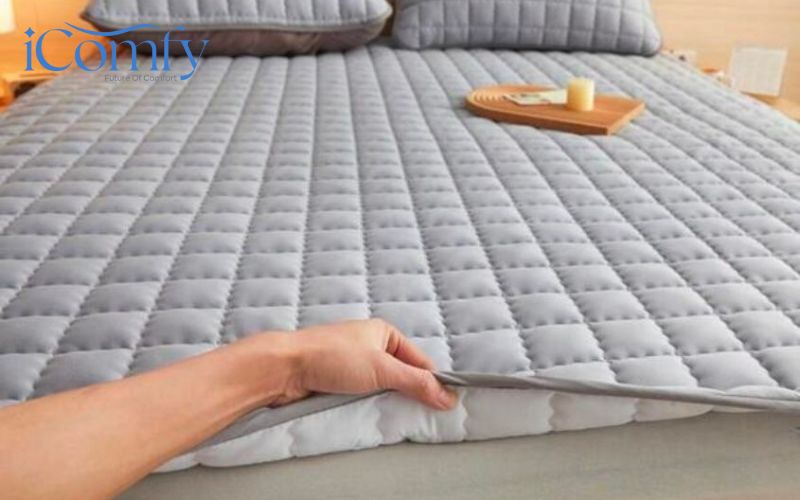 Làm cứng nệm memory foam - Cách tăng độ đàn hồi của nệm memory foam 7 Sử dụng tấm bảo vệ nệm chống thấm