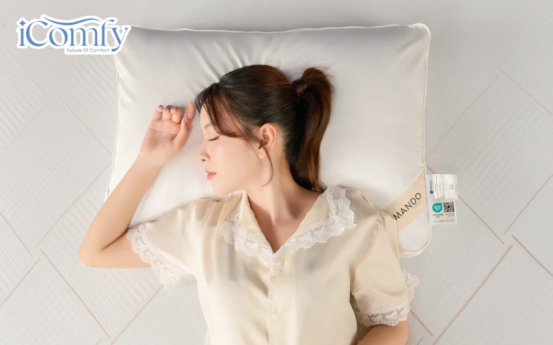 Hướng dẫn cách chọn gối cho người lớn tuổi giúp cải thiện giấc ngủ 5 Độ cao và kích thước là hai yếu tố quyết định khả năng nâng đỡ của gối đối với người cao tuổi