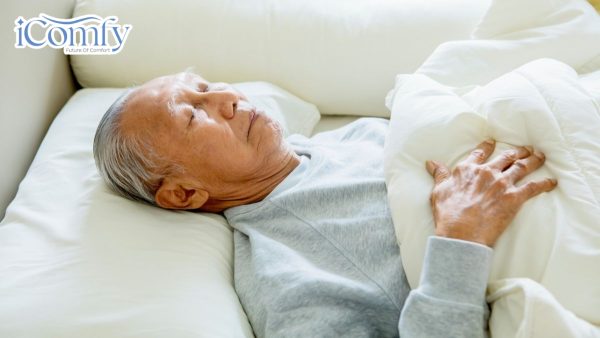 Hướng dẫn cách chọn gối cho người lớn tuổi giúp cải thiện giấc ngủ