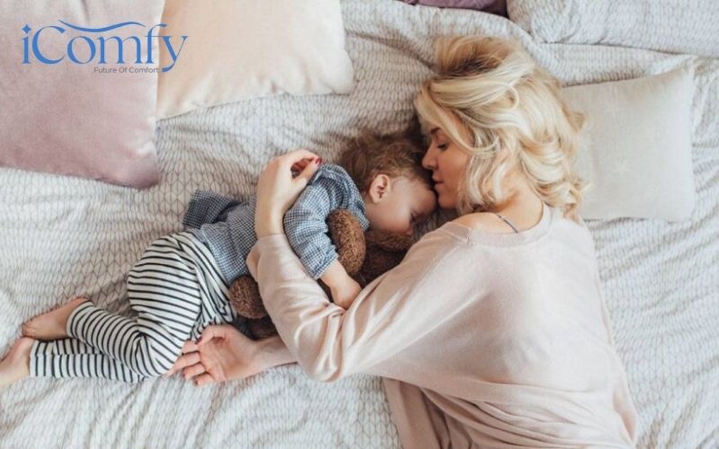 Kinh nghiệm chọn mua gối cho bé 2 tuổi phụ huynh cần biết 5 Sử dụng gối cho bé 2 tuổi đúng cách giúp cải thiện lưu thông máu và trẻ phát triển tốt hơn