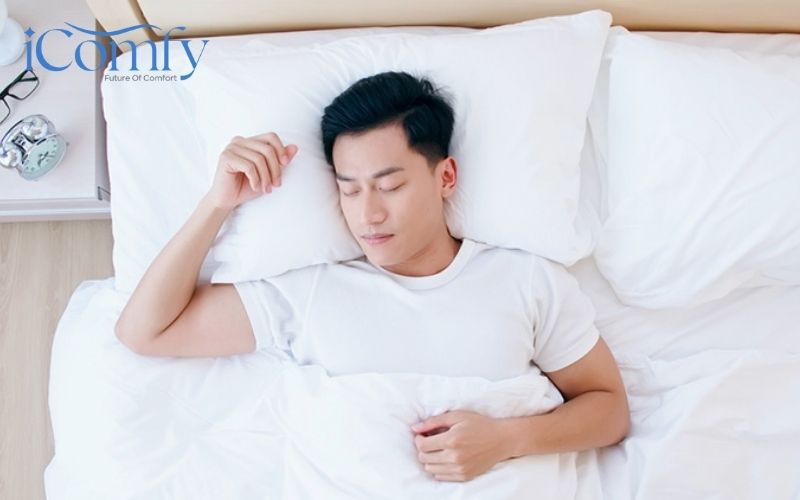 Mách bạn bí kíp chọn gối cho người nằm ngửa cực chuẩn 3 Chọn gối có độ cứng vừa phải cho người nằm ngửa