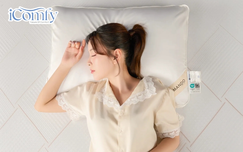Bí quyết chọn gối cho người nằm ngửa đập tan cơn nhức mỏi 9 Amando Kapok Premium