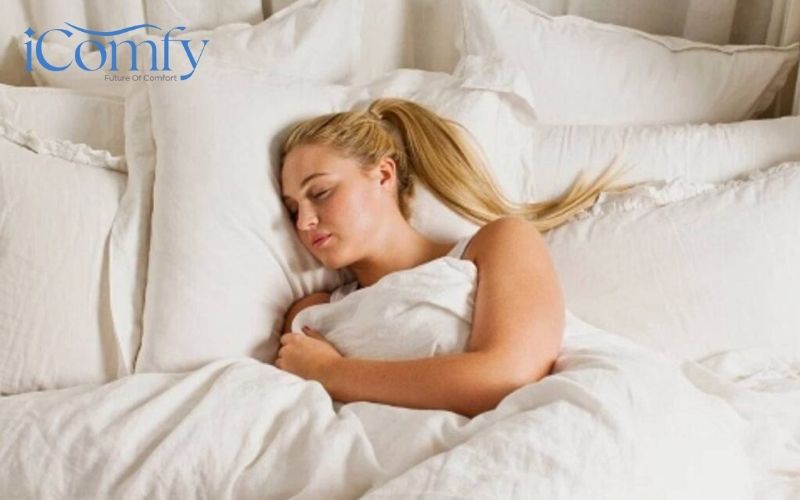 Nên sử dụng gối lồi lõm hay gối phẳng? Ưu và nhược điểm cho từng loại 7 Cách lựa chọn gối cũng cần cân nhắc đến tư thế ngủ và chất liệu