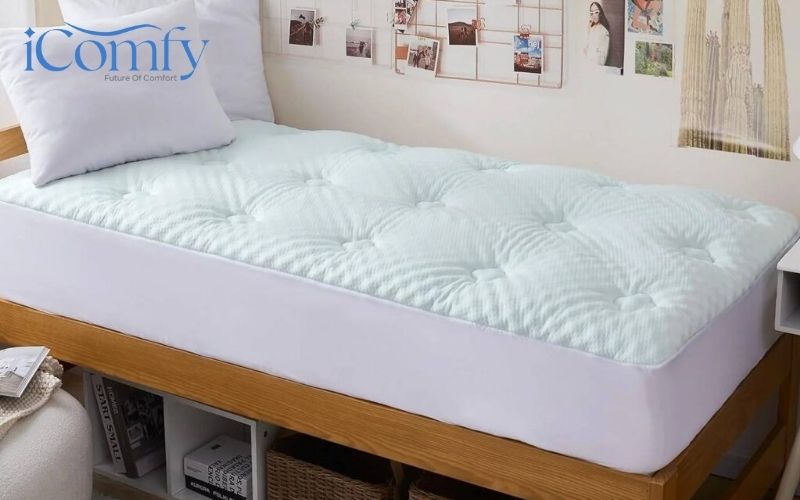 Kích thước nệm cho giường đơn bao nhiêu? Những lưu ý khi mua nệm cho giường đơn 4 Nệm lò xo là sự kết hợp giữ hệ thống lò xo vững chắc và lớp phủ bên trên êm ái