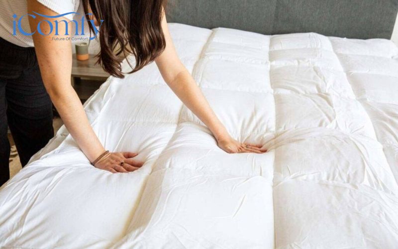 10 Cách làm mát nệm memory foam đơn giản, hiệu quả cao 3 Sử dụng tấm topper cũng là cách làm mát nệm memory foam
