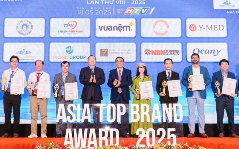 Vua Nệm tự hào nhận giải thưởng Top 10 Thương hiệu Tín nhiệm Hàng đầu Châu Á 2025 2 Review công ty Vua Nệm: Vua Nệm tự hào nhận giải thưởng “Top 10 Thương hiệu Tín nhiệm Hàng đầu Châu Á” năm 2025
