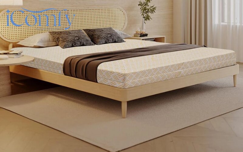 Nệm cao su với cảm giác nằm chắc chắn, ít lún