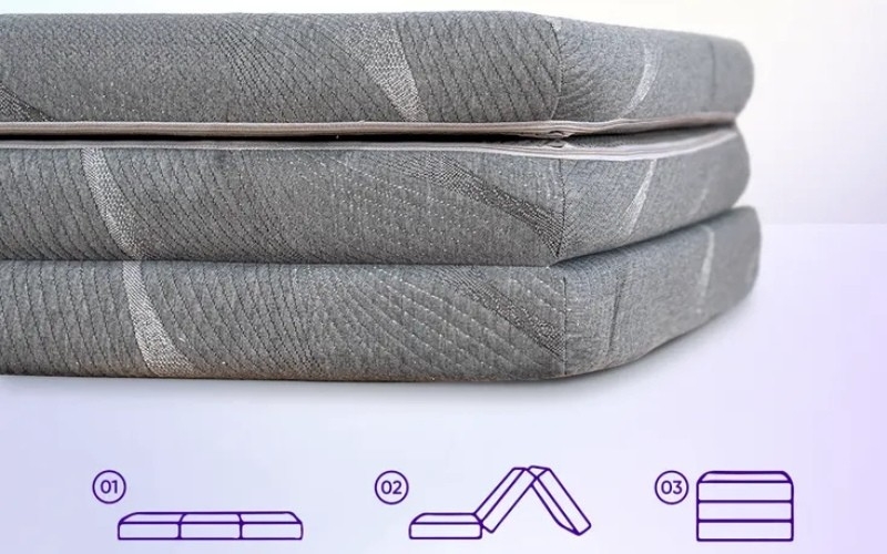 Với bề ngang lên đến 2m và chiều dài 2m2, chiếc nệm này tạo ra diện tích ngủ rộng