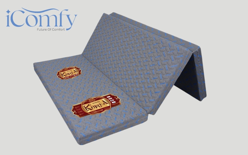 Nệm lõi PE sử dụng nhựa PE ép nguyên khối, tạo bề mặt phẳng và khá cứng