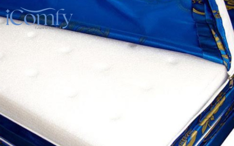 Nệm PE là dòng nệm phổ biến trên thị trường nhờ giá thành rẻ, trọng lượng nhẹ 