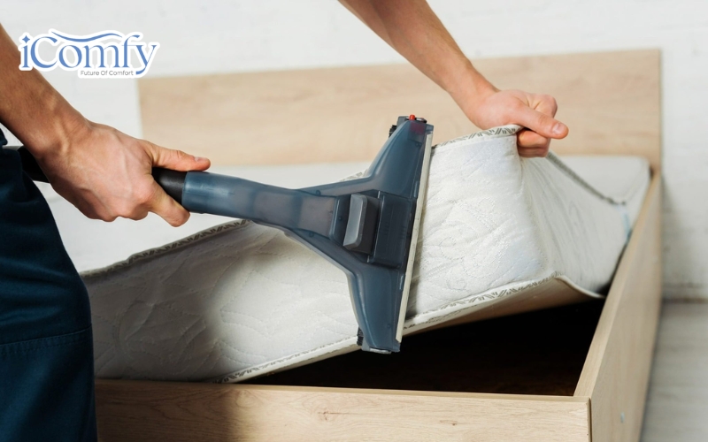 10 mẫu nệm trải sàn kiểu Nhật tốt, phù hợp không gian sống 10 Nên dùng máy hút bụi với đầu hút chuyên dụng để làm sạch bề mặt nệm