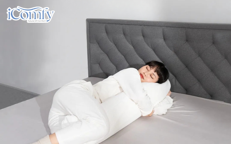 Bên cạnh nhu cầu sử dụng, kích thước gối ôm cũng cần cân đối với diện tích giường
