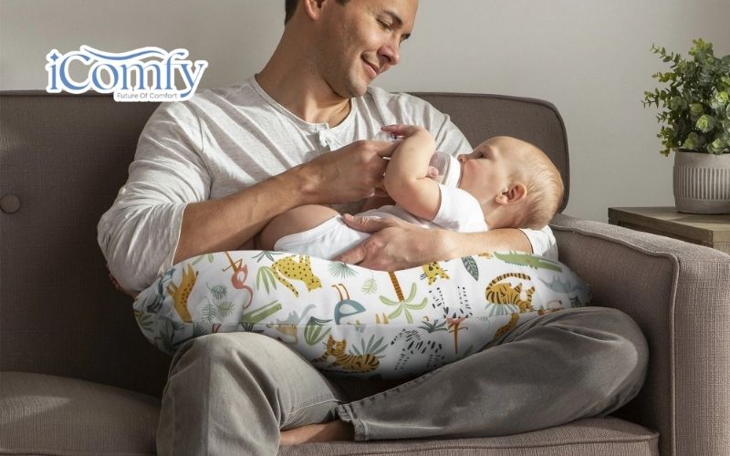 Gối kê cho bé bú Miracle Baby