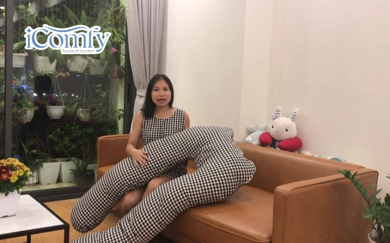 Gối chữ U cho bà bầu có gì đặc biệt? Kinh nghiệm chọn mua 8 Tiêu chí chọn mua gối chữ U cho bà bầu chuẩn chất lượng